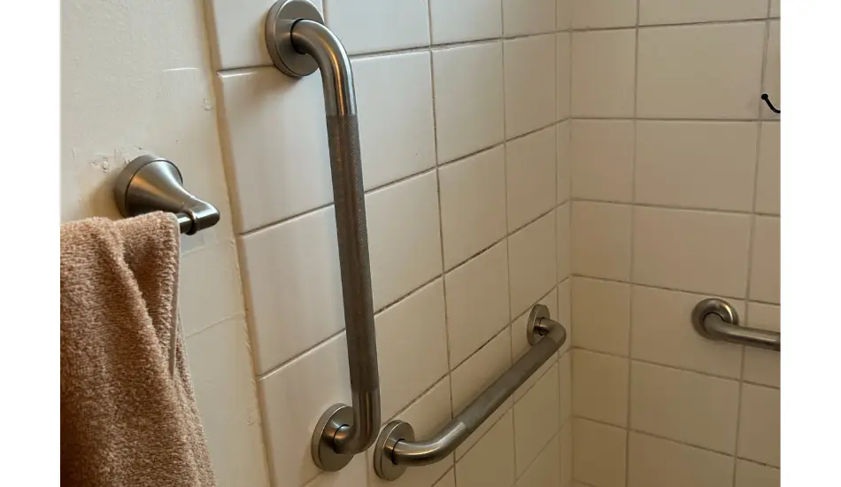 bathroom ergonomics for seniors Bathroom Ergonomics for Seniors: Comfort and Support