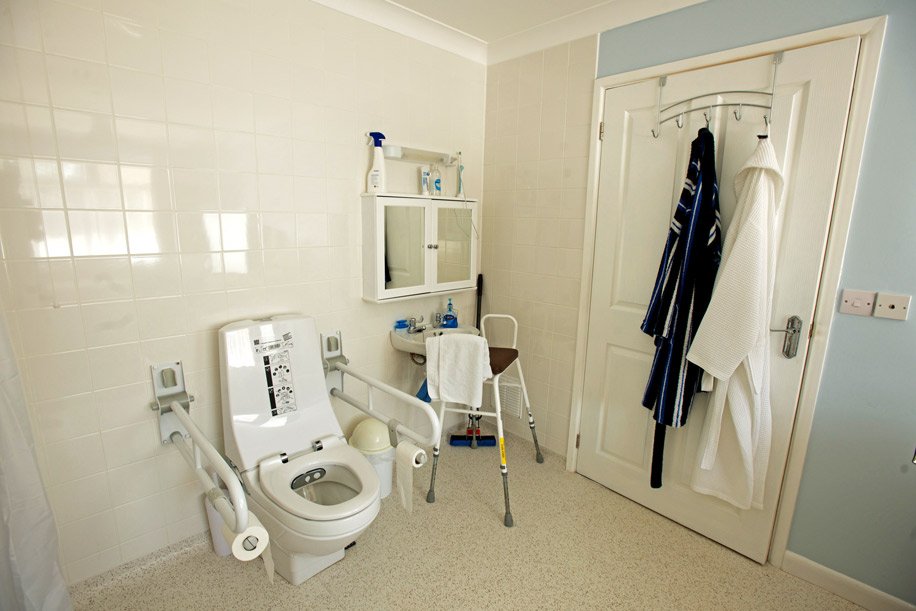 bathroom ergonomics for seniors Bathroom Ergonomics for Seniors: Comfort and Support